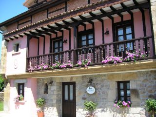 Ochohermanas, Posada De Las Fraguas