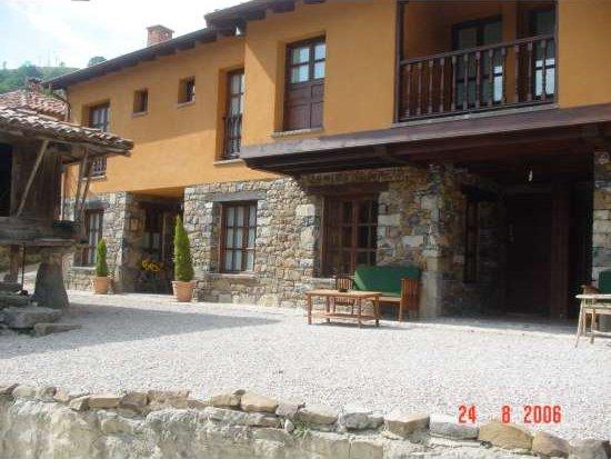 Apartamentos Casa Les Pedroses