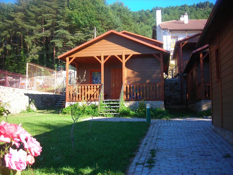 Casitas Cinco Castaños