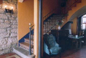 Bodegas De Arnes
