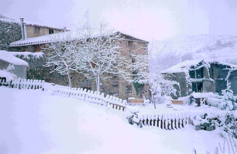 La Casa Del Valle Encantado