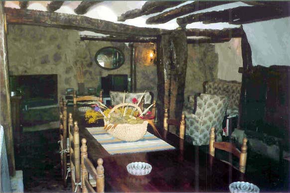 La Casa Del Valle Encantado