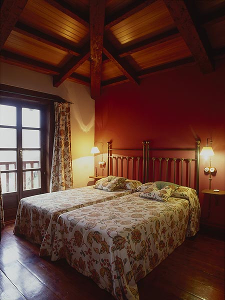 Casas Rurales La Riba