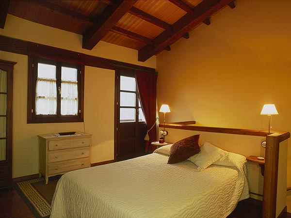 Casas Rurales La Riba
