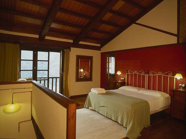 Casas Rurales La Riba