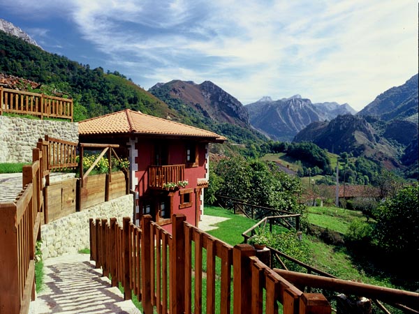 Casas Rurales La Riba