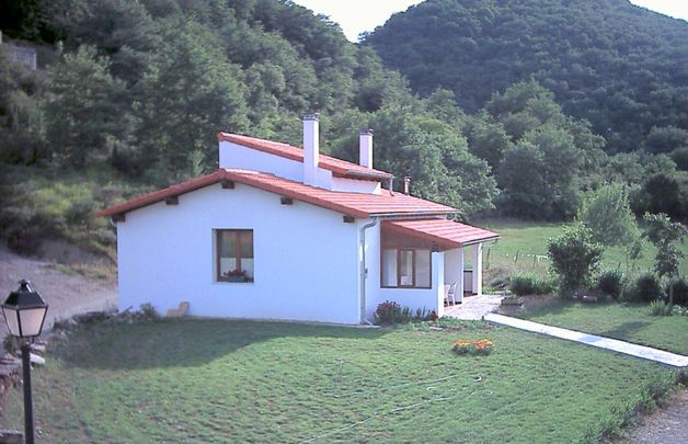Apartamenos Rurales Txastarena I , I I