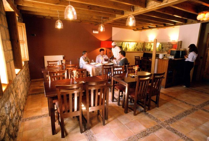 Hotel Rural El Rexacu
