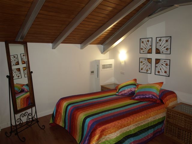 La Casa De La Alameda