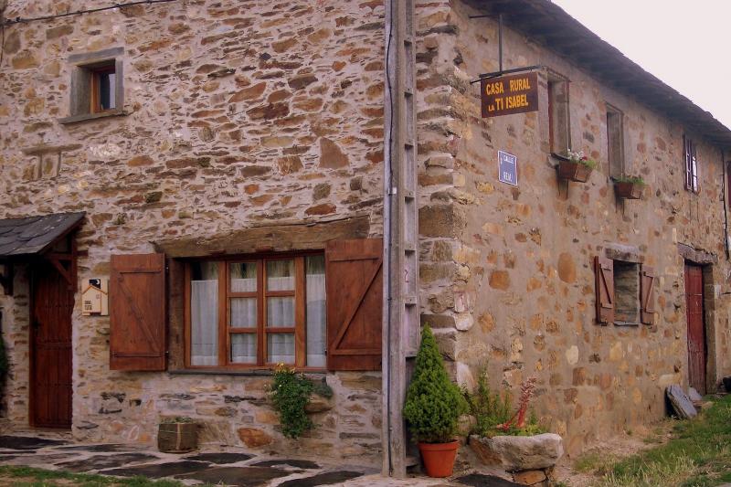 LA TI ISABEL