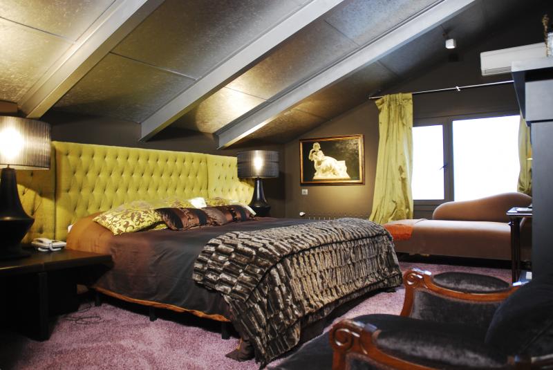 Hotel Cardamomo