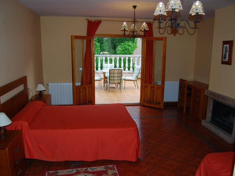 Hostal La Noguera