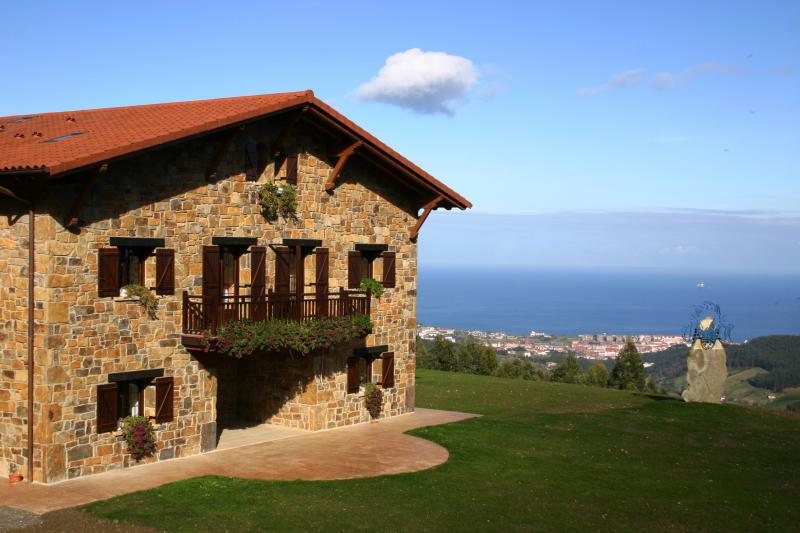 Lurdeia