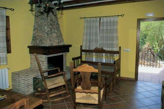 Casas Rurales Batan Rio Tus