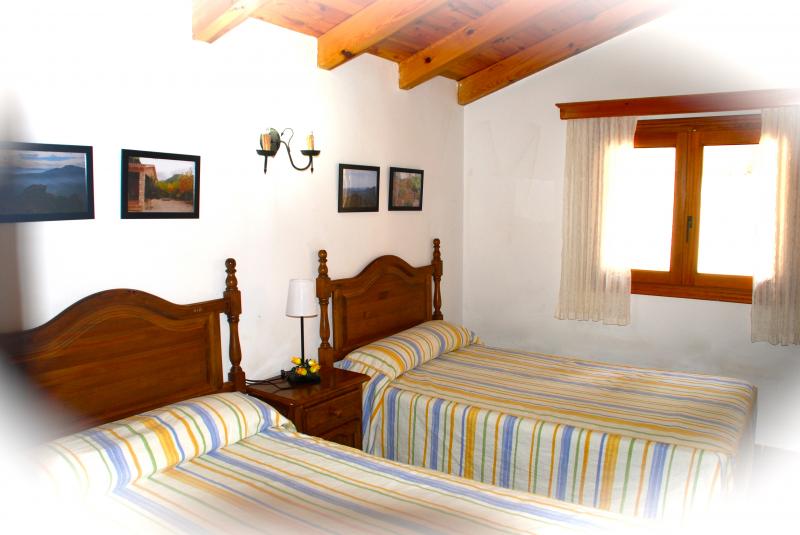 Casas Rurales Batan Rio Tus