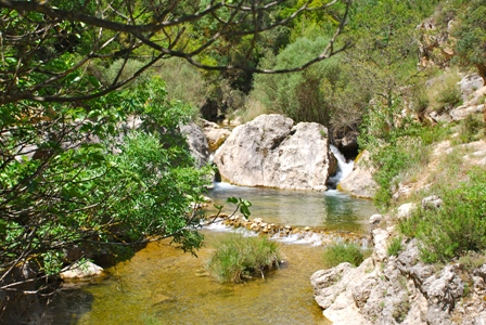 Casas Rurales Batan Rio Tus