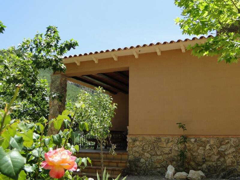 Casas Rurales Batan Rio Tus
