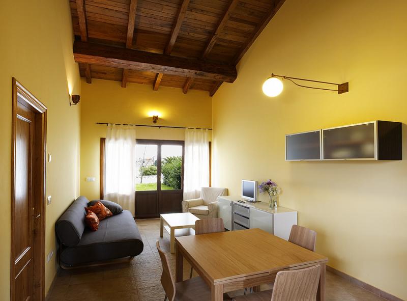 Apartamentos Rurales El Guindal