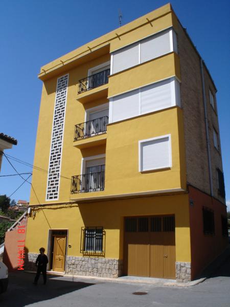 La Casa De Abajo