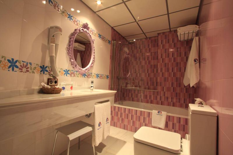 Casa Baños De La Villa