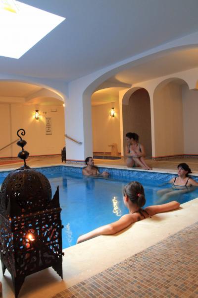 Casa Baños De La Villa