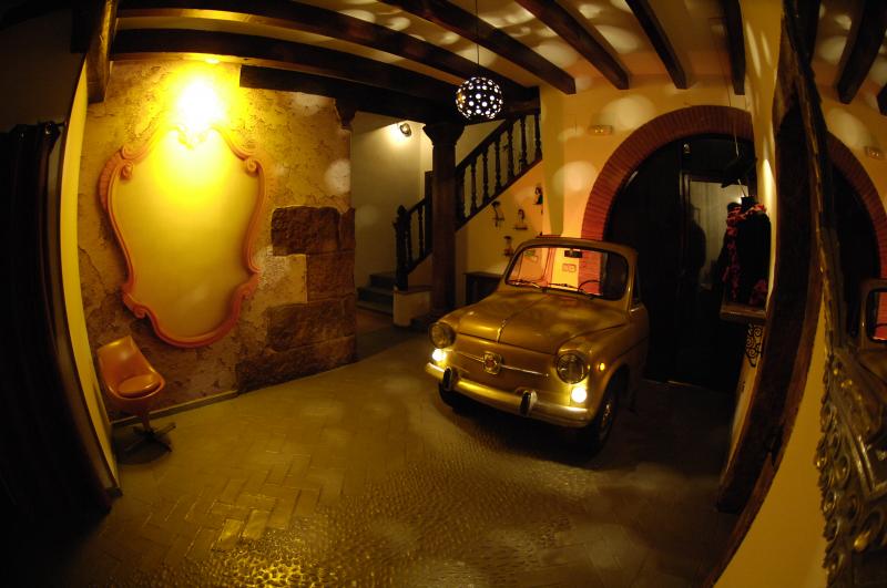 Hotel Enfrente Arte