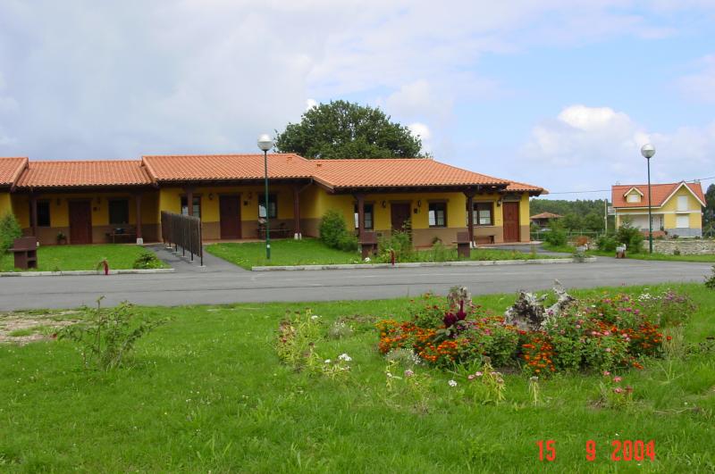 Apartamentos Rurales La Regatina
