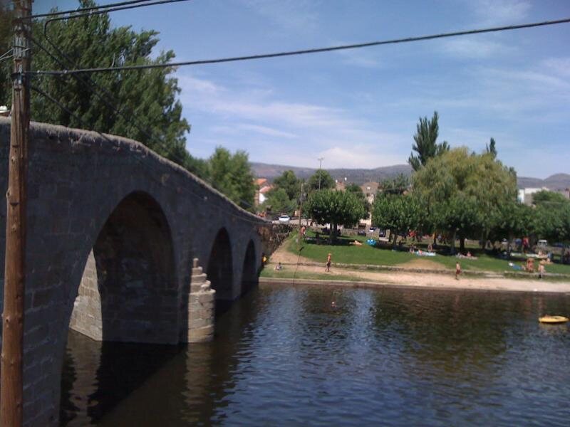 Los 2 Yugos