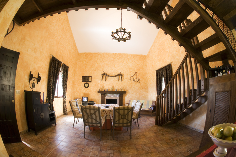 CORTIJO LA ROCA