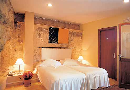 Hotel Leon De Sineu
