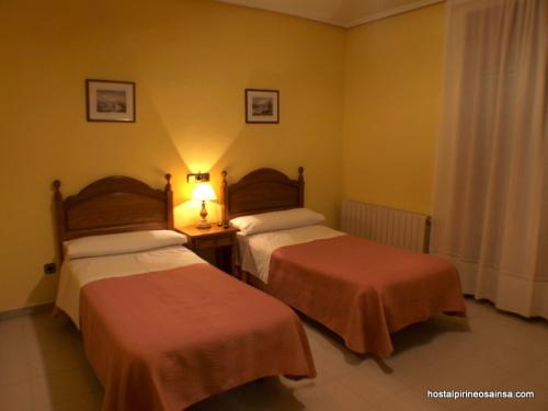Hostal Pirineos Aínsa