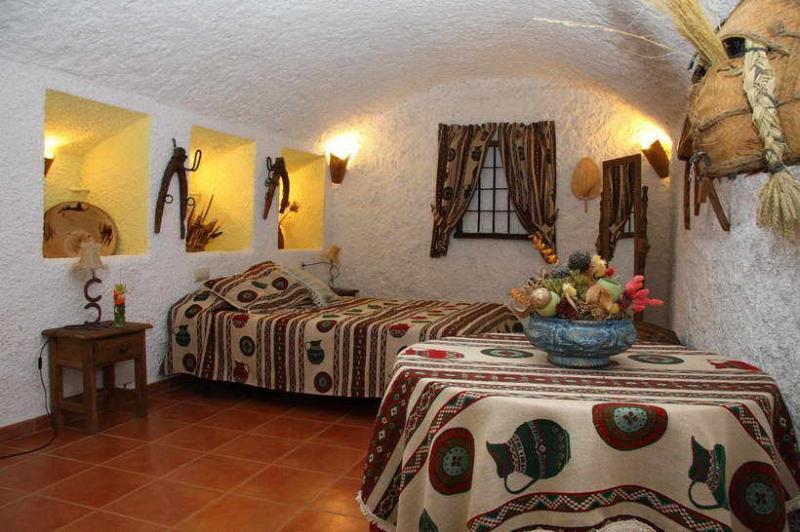 Cuevas La Teja