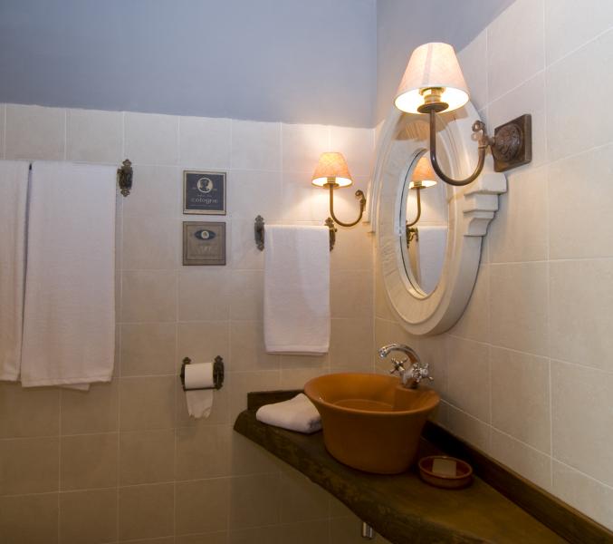 Casas De Velilla. Casa Concejos