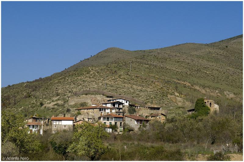 Casas De Velilla. Casa Concejos