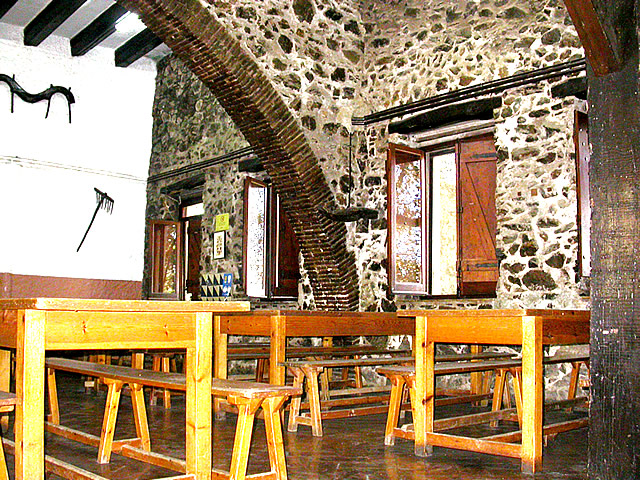Pou Del Glaç