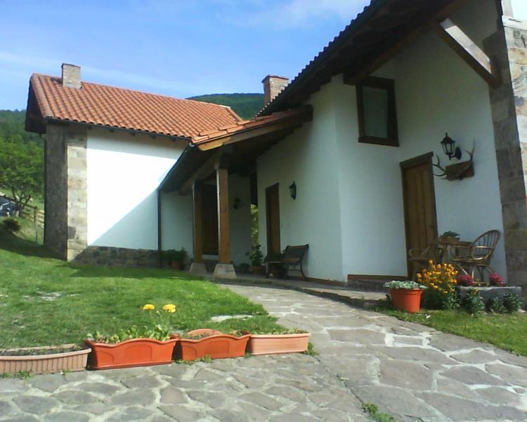 Viviendas Rurales La Hornera