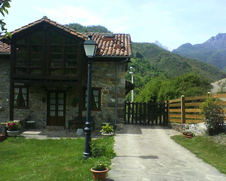 Viviendas Rurales La Hornera