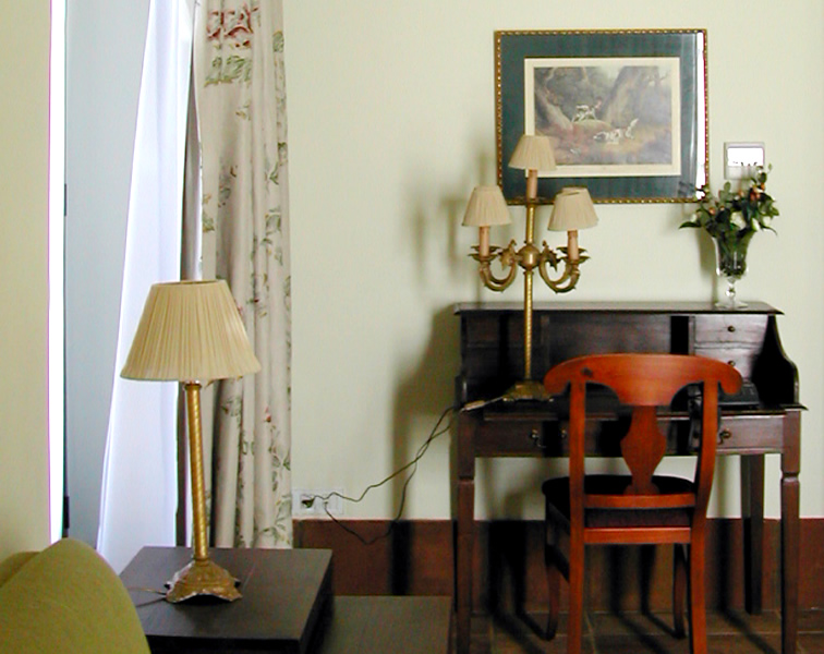 Hotel Posada De Valdezufre***
