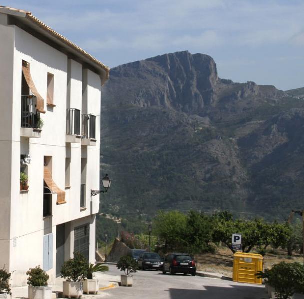 Apartamentos Serrella