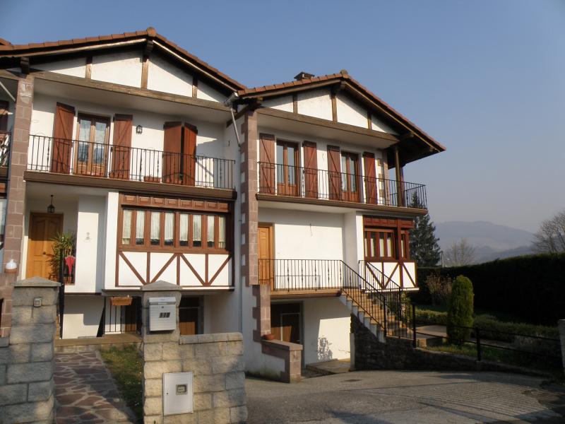 Casa Merkatuzelai