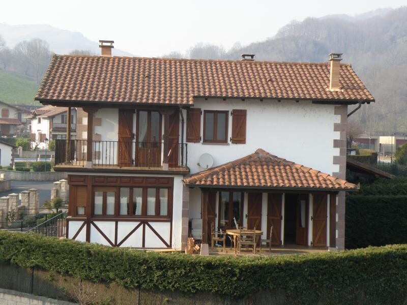 Casa Merkatuzelai