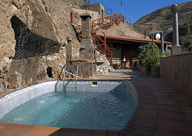 Casa Cueva Los Cabucos