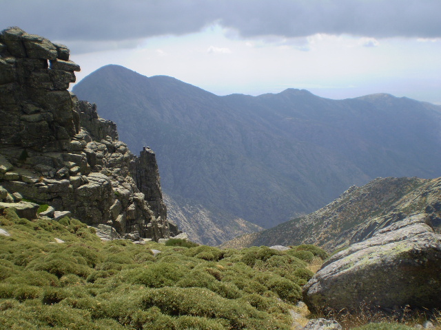 La Piedra Del Mediodia De Gredos