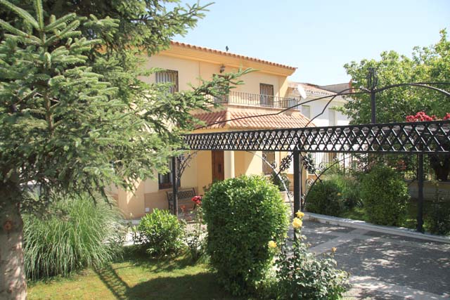 La Torre De Caniles