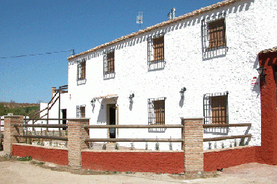 El Cortijuelo De La Media Luna