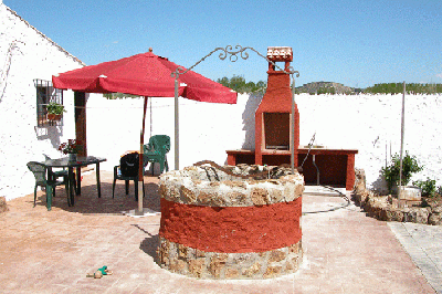 El Cortijuelo De La Media Luna