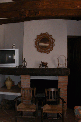 El Cortijuelo De La Media Luna