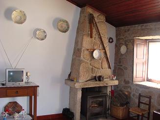 Casa Da Lagariça / Casa Da Calçada