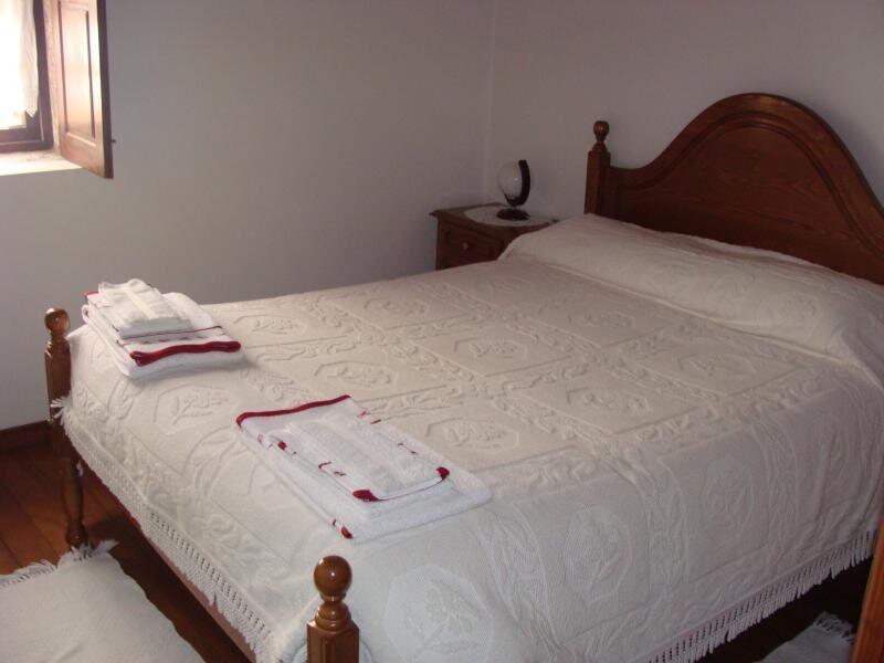 Casa Da Lagariça / Casa Da Calçada