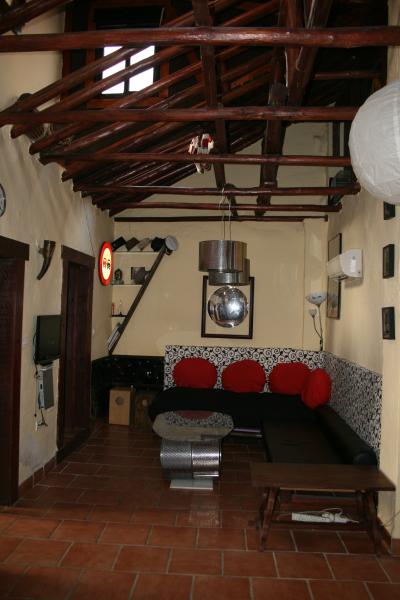 Viyarike Gallery House Style
